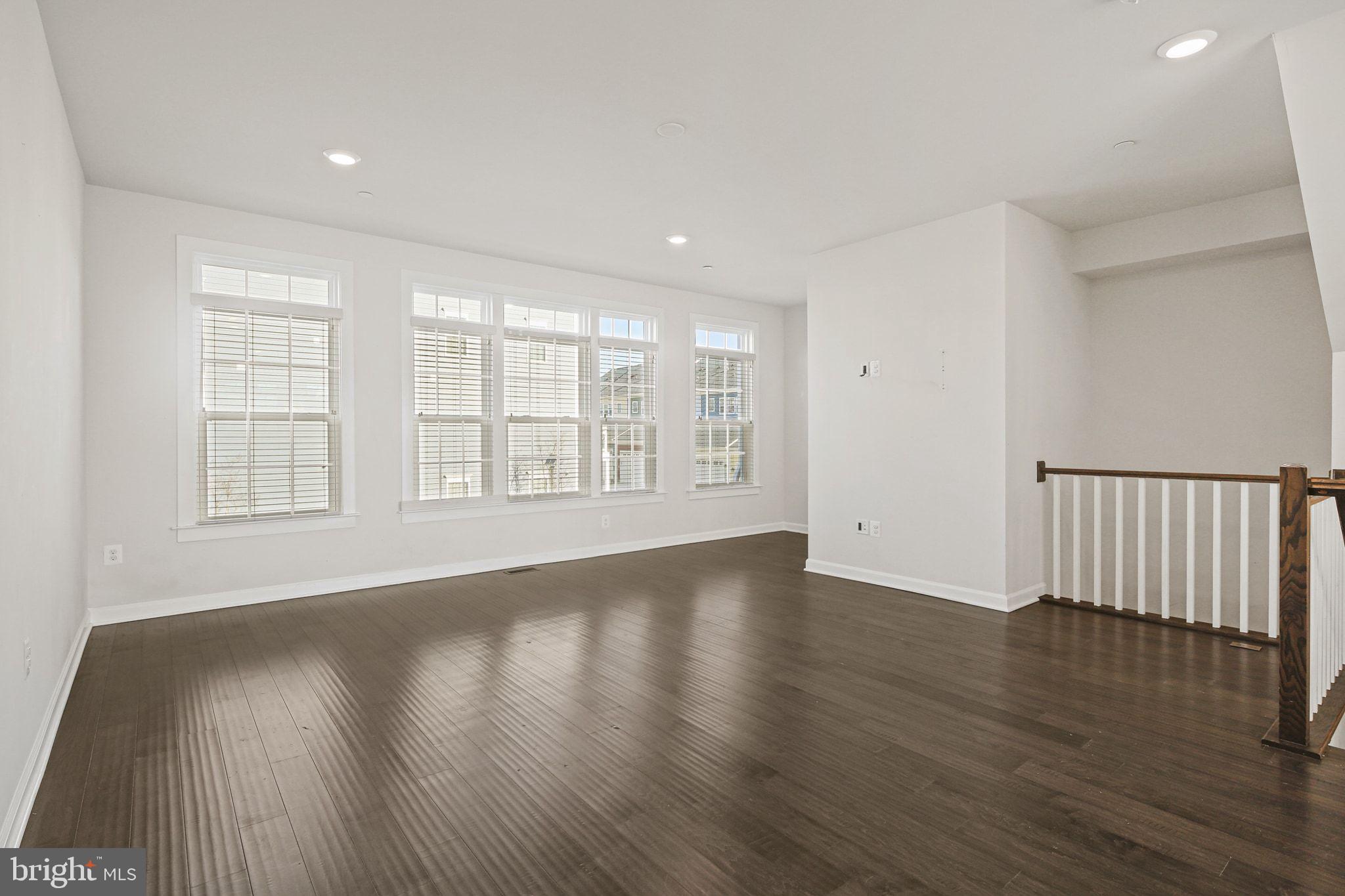 6015 Hidden Meadow, Unit 3 Ellicott City, MD 21043 - Photo 4 of 32