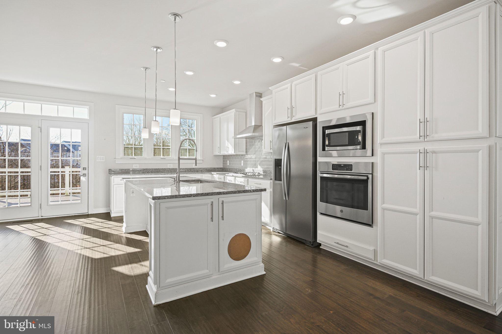 6015 Hidden Meadow, Unit 3 Ellicott City, MD 21043 - Photo 7 of 32