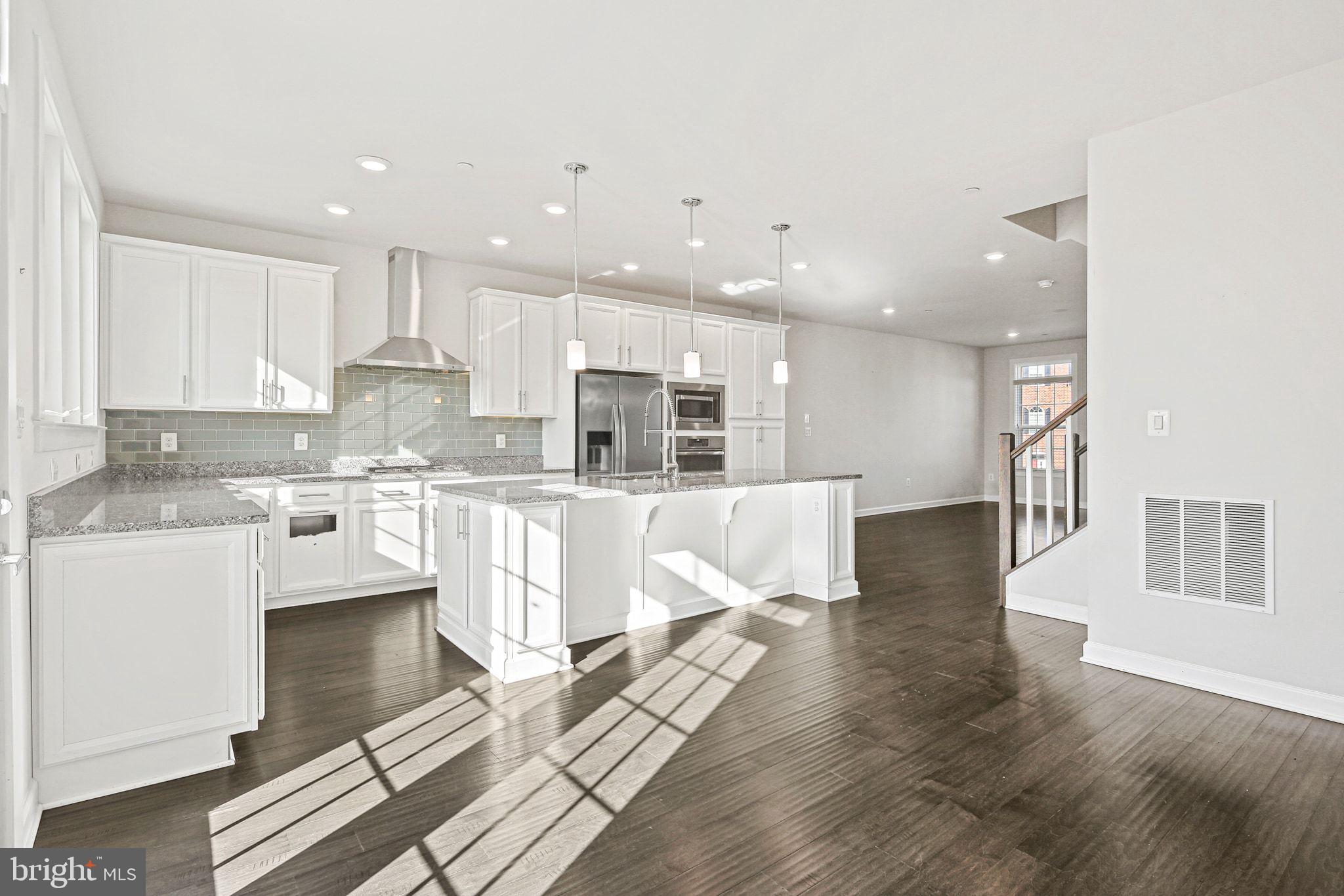 6015 Hidden Meadow, Unit 3 Ellicott City, MD 21043 - Photo 8 of 32