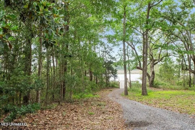 $2,000 | 2501 Bienville Boulevard, Unit 434, Ocean Springs, MS 39564