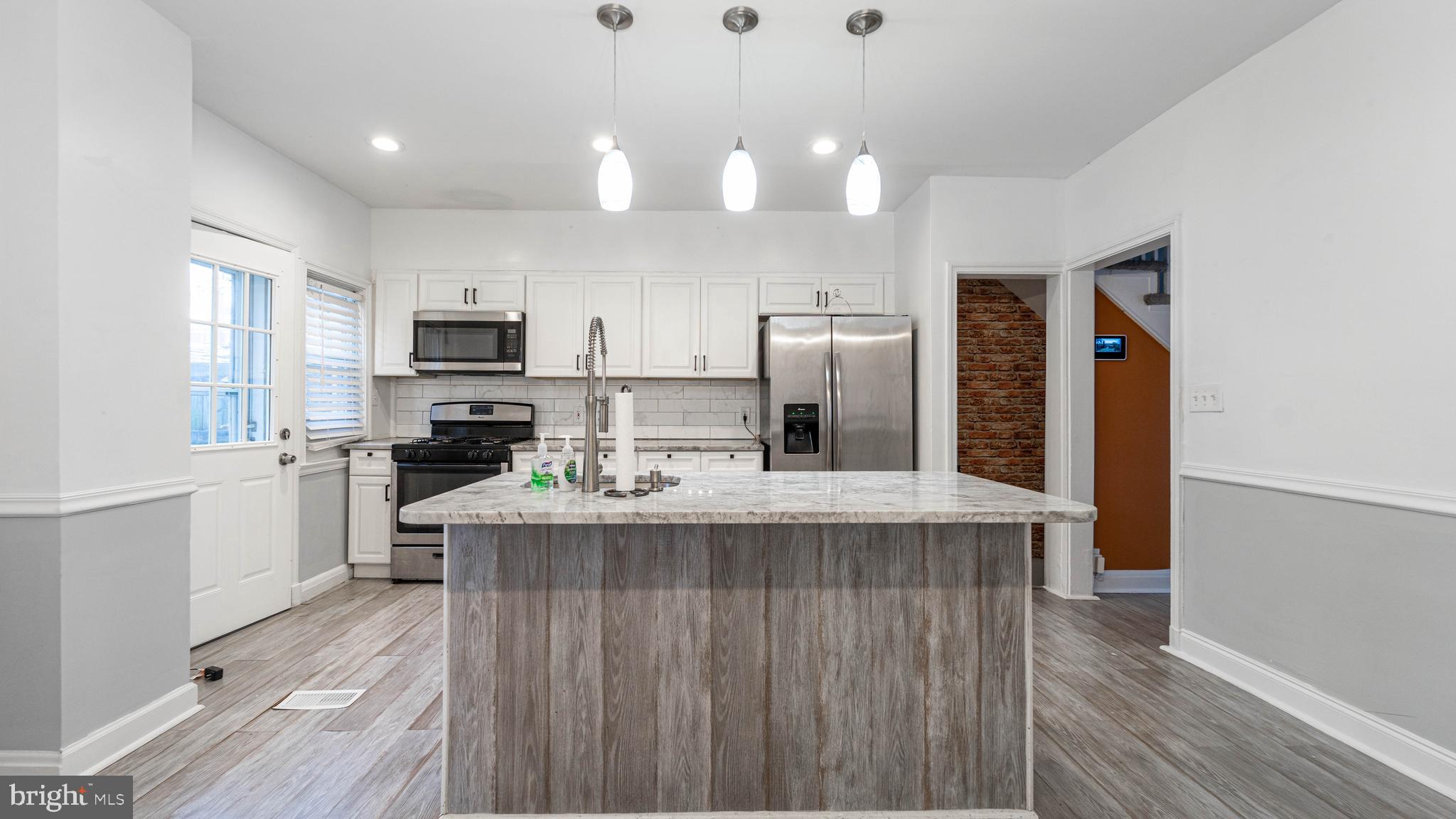 1507 Northwick Road Baltimore, MD 21218 - Photo 4 of 35