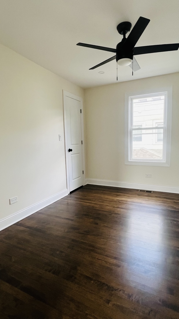 4107 West Addison Street Chicago, IL 60641 - Photo 12 of 19
