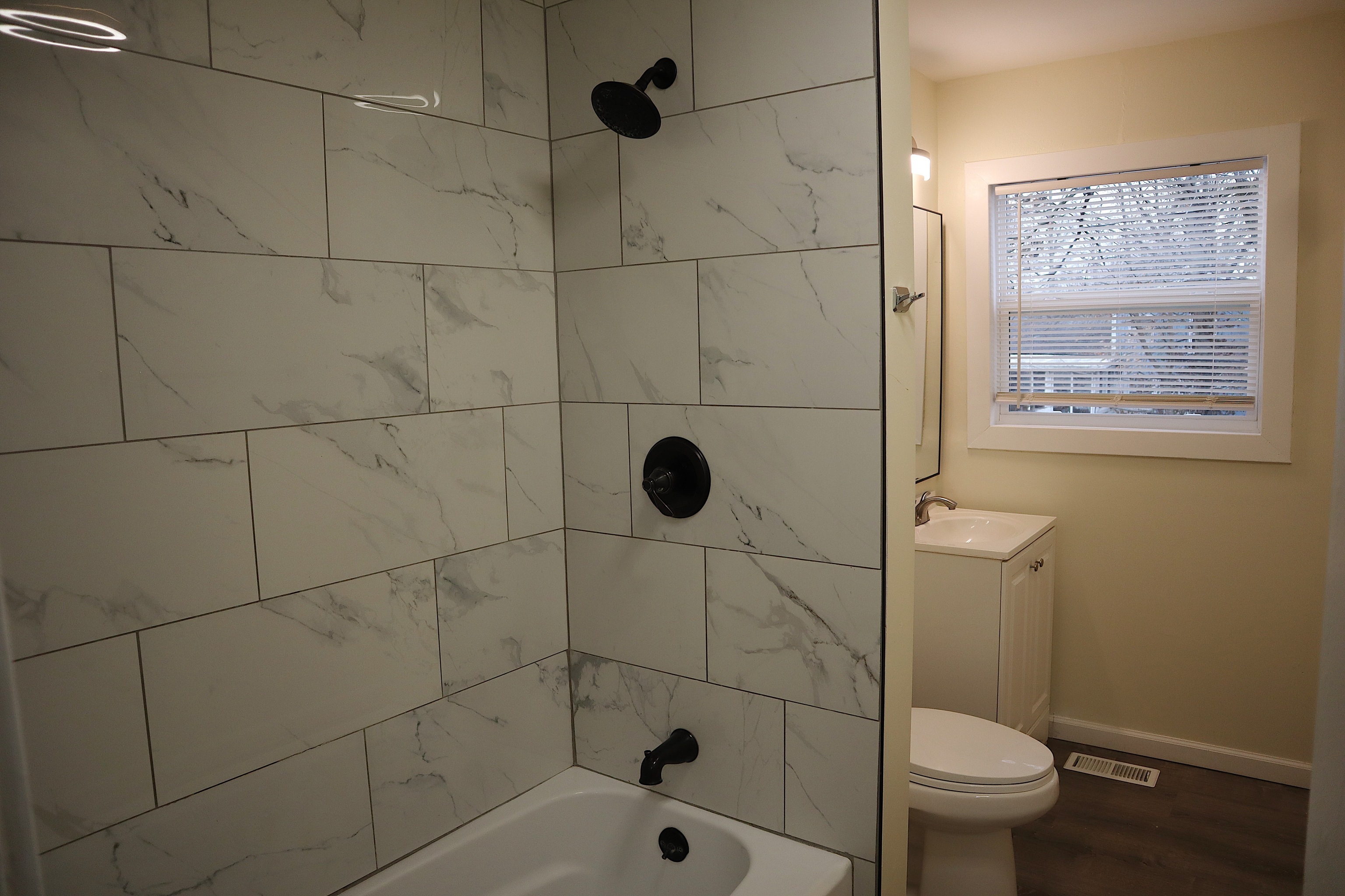8133 Barry Road Indianapolis, IN 46219 - Photo 11 of 16 Gallery Image 11