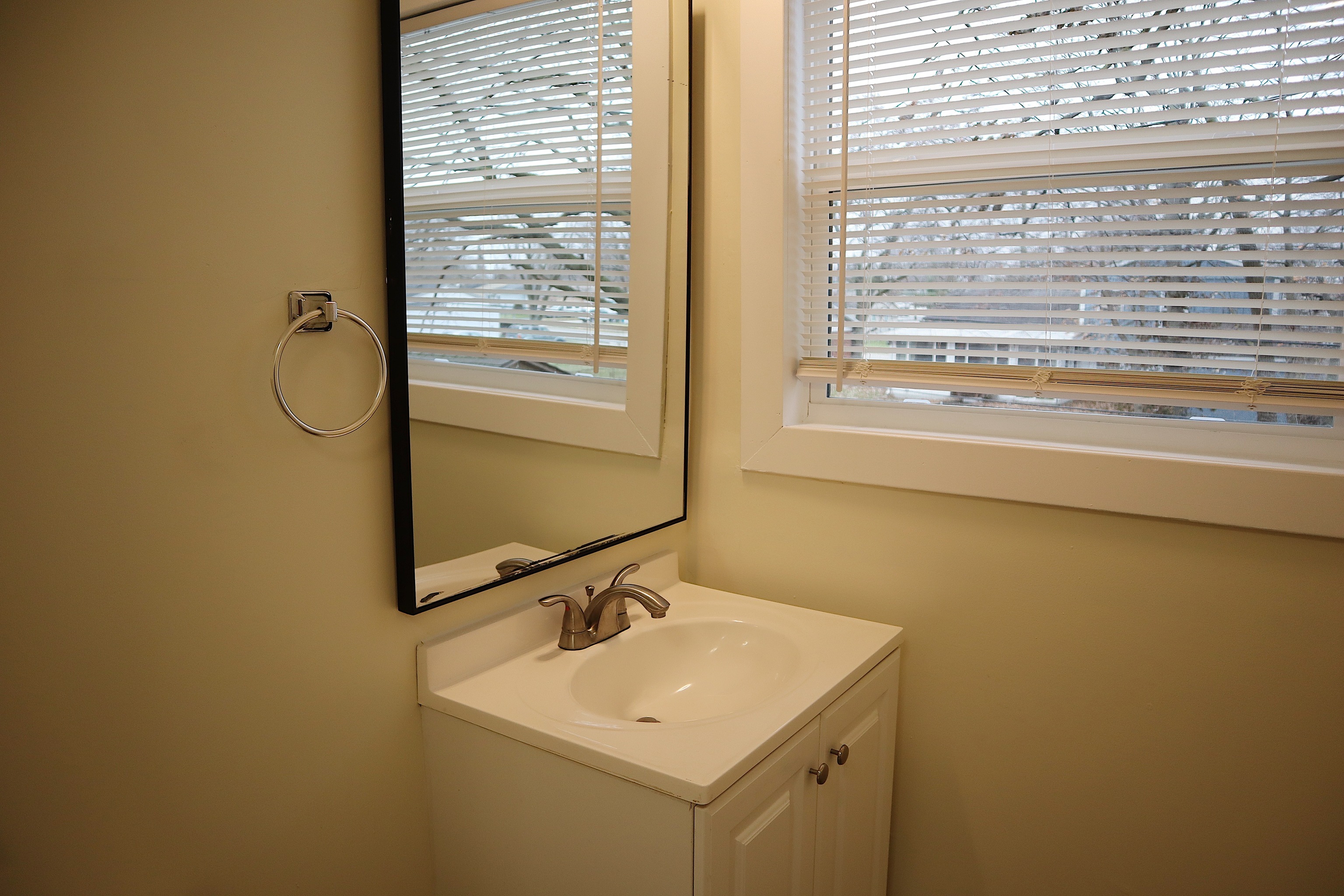 8133 Barry Road Indianapolis, IN 46219 - Photo 12 of 16 Gallery Image 12