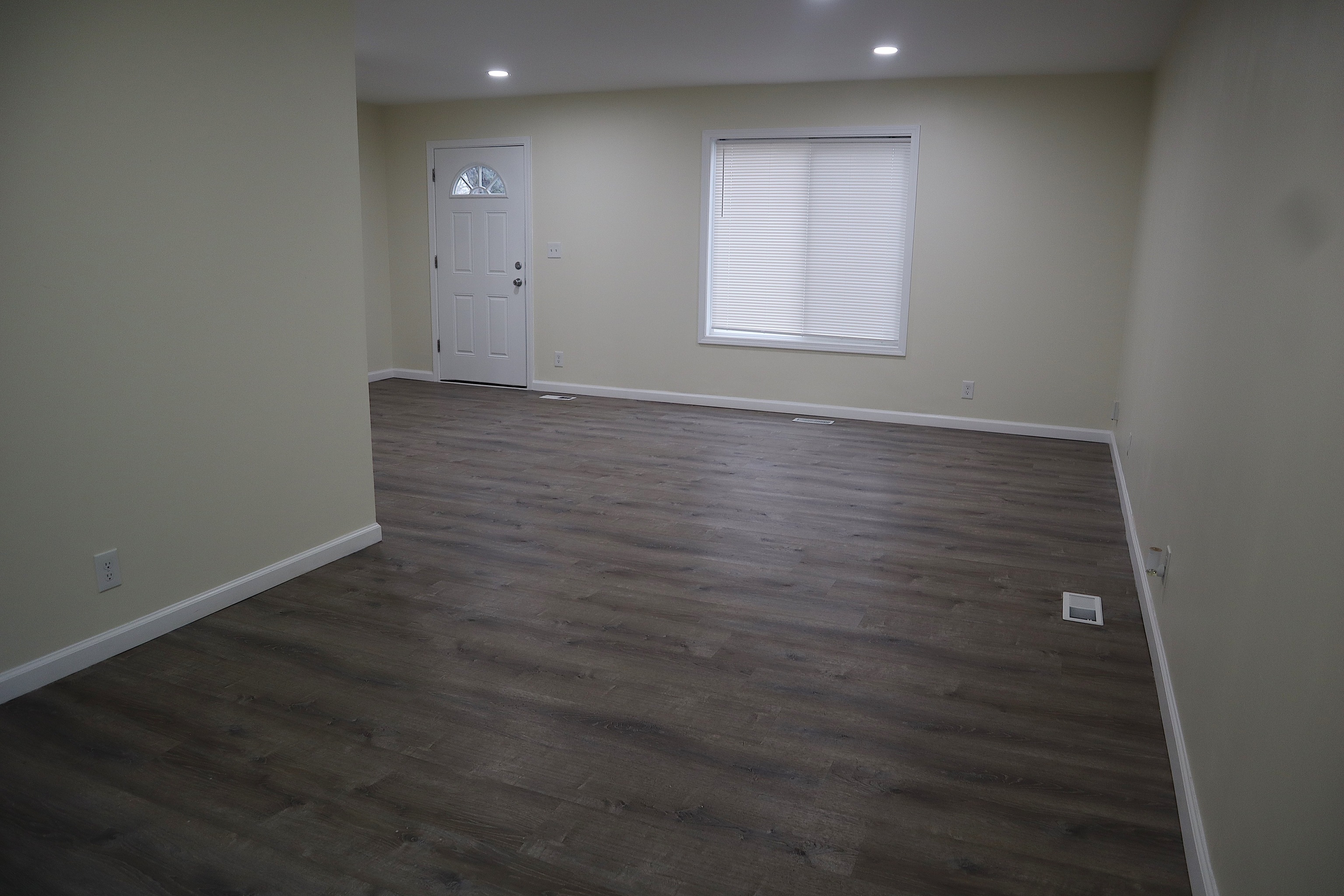 8133 Barry Road Indianapolis, IN 46219 - Photo 7 of 16 Gallery Image 7