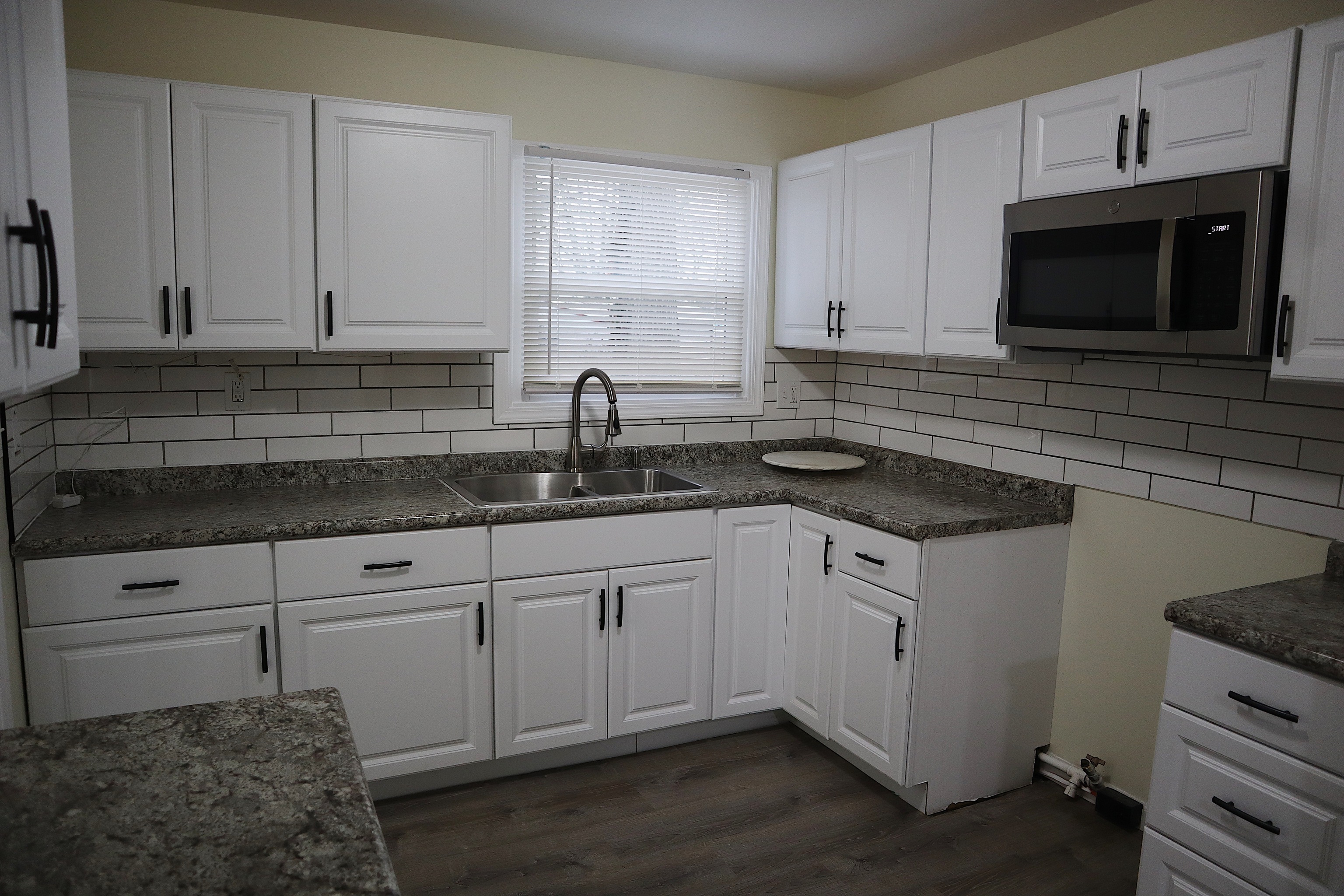 8133 Barry Road Indianapolis, IN 46219 - Photo 9 of 16 Gallery Image 9