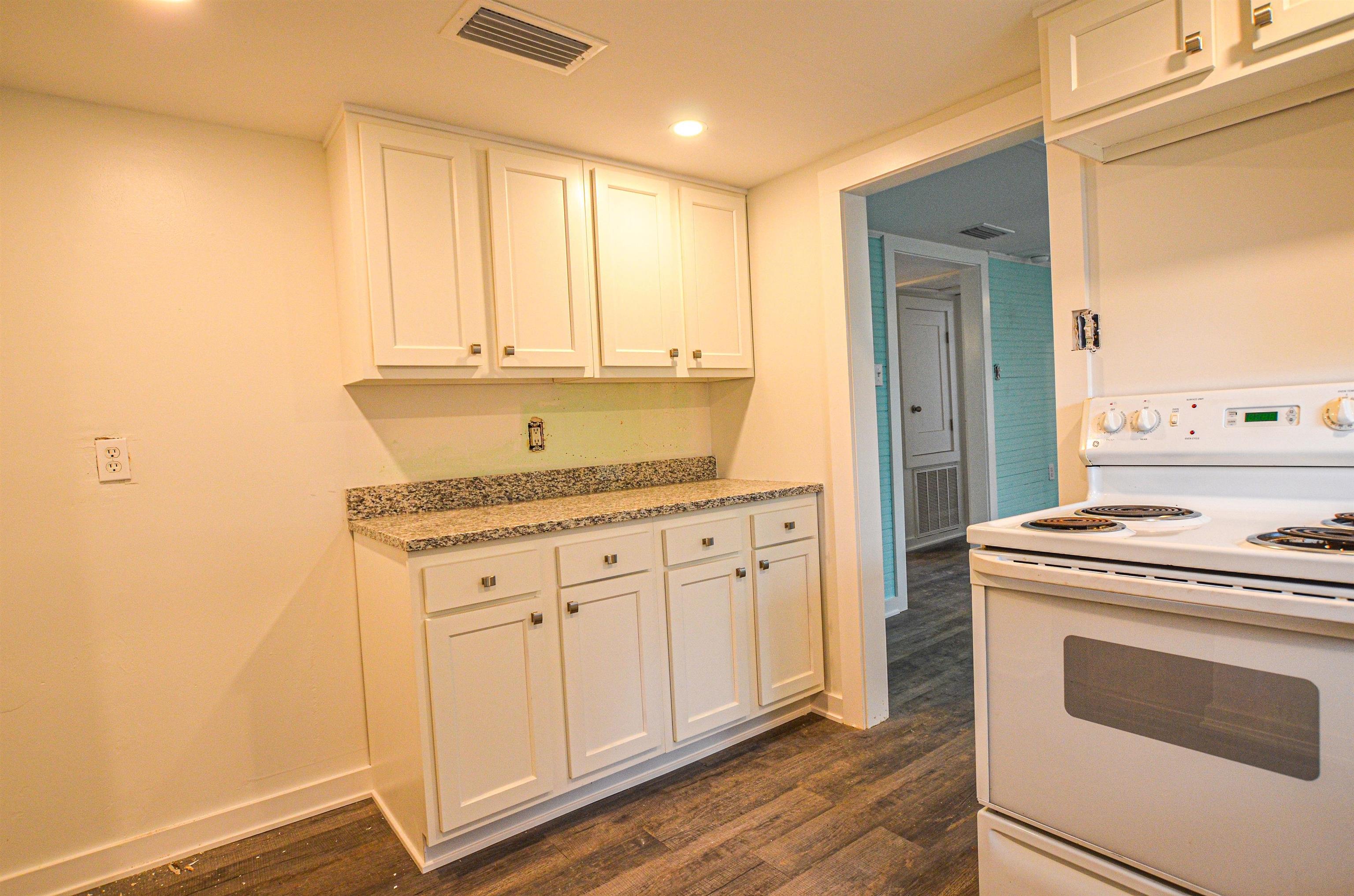7527 Douglas Street Daphne, AL 36527 - Photo 10 of 21