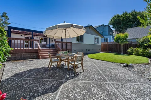$995,000 | 957 McNear Avenue, Petaluma, CA 94952