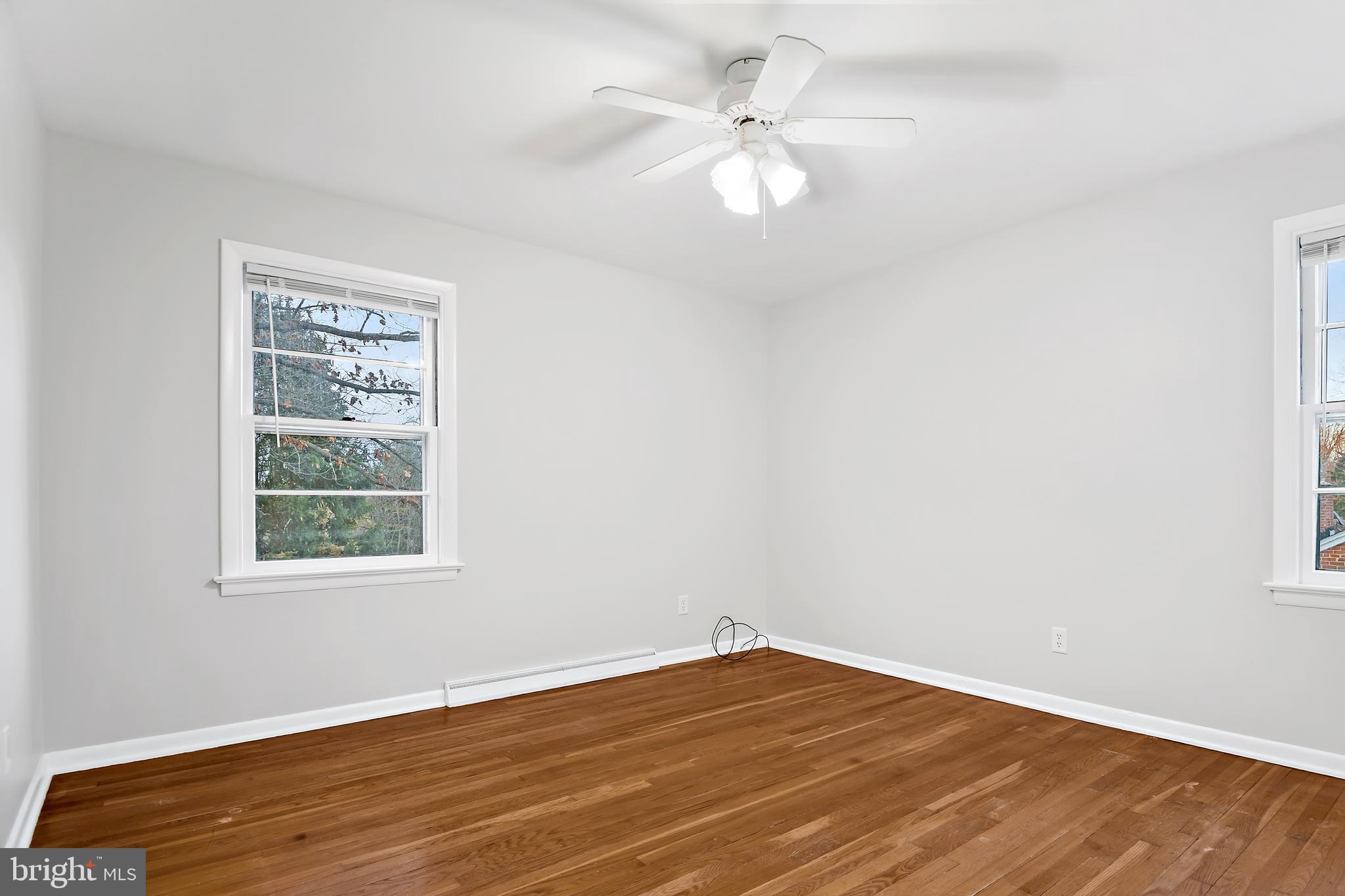 961 Cardinal Road Lancaster, PA 17601 - Photo 12 of 37 Primary bedroom