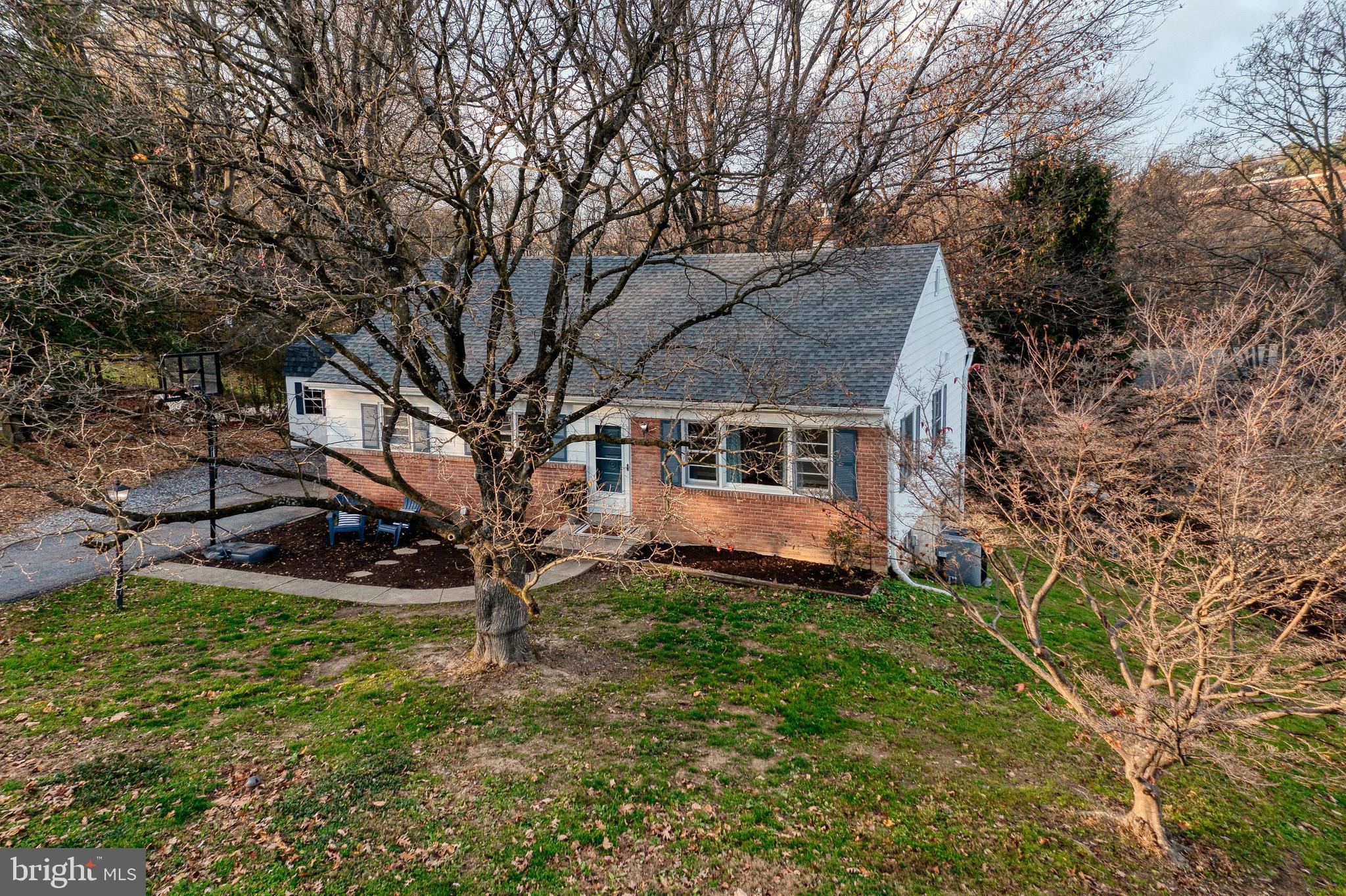 961 Cardinal Road Lancaster, PA 17601 - Photo 28 of 37 Aerial view