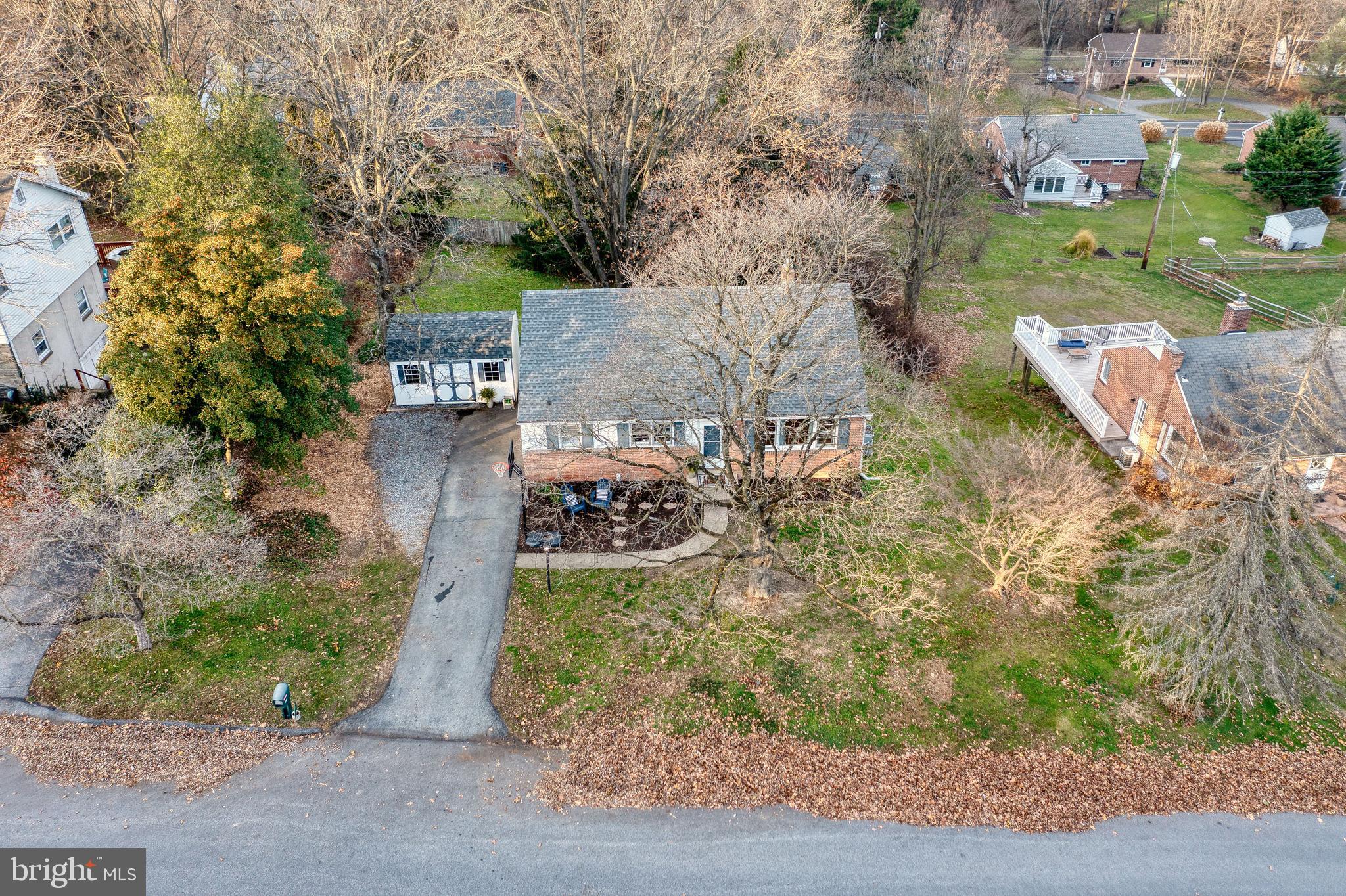 961 Cardinal Road Lancaster, PA 17601 - Photo 30 of 37 Aerial view