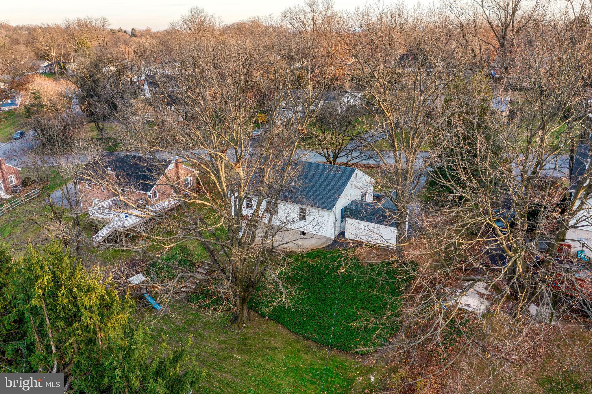 961 Cardinal Road Lancaster, PA 17601 - Photo 32 of 37 Aerial view