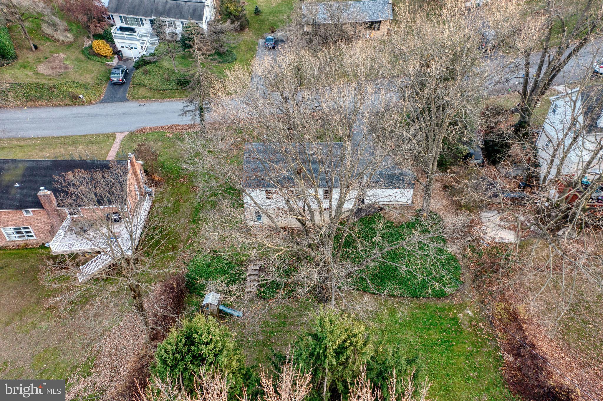 961 Cardinal Road Lancaster, PA 17601 - Photo 33 of 37 Aerial view