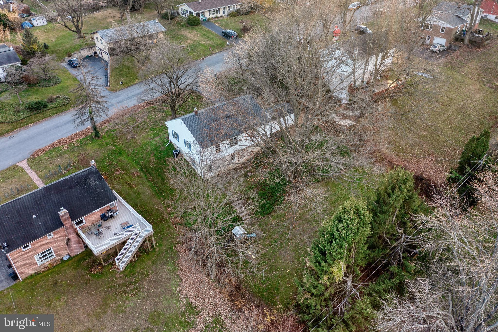 961 Cardinal Road Lancaster, PA 17601 - Photo 34 of 37 Aerial view