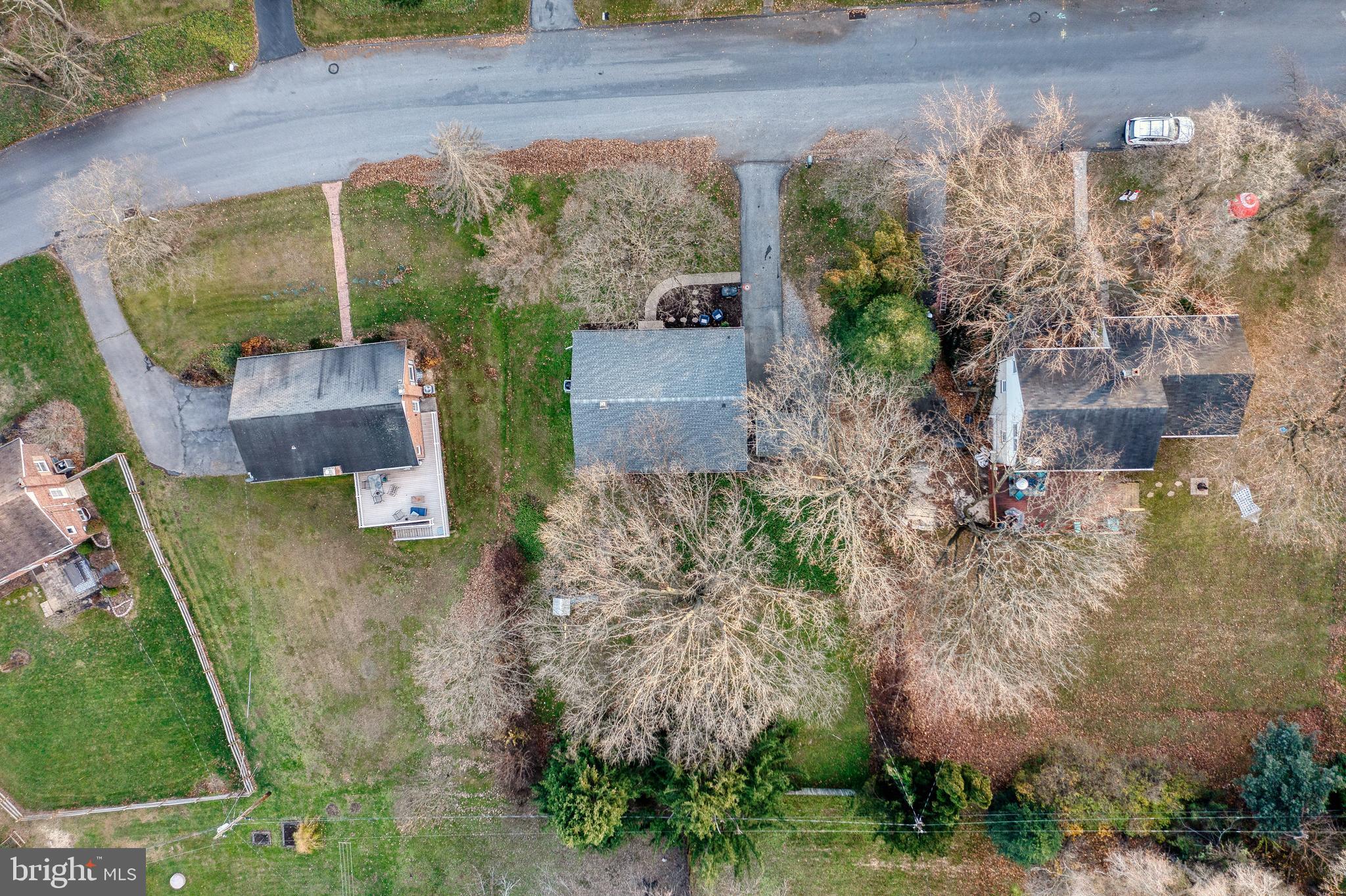 961 Cardinal Road Lancaster, PA 17601 - Photo 35 of 37 Aerial view