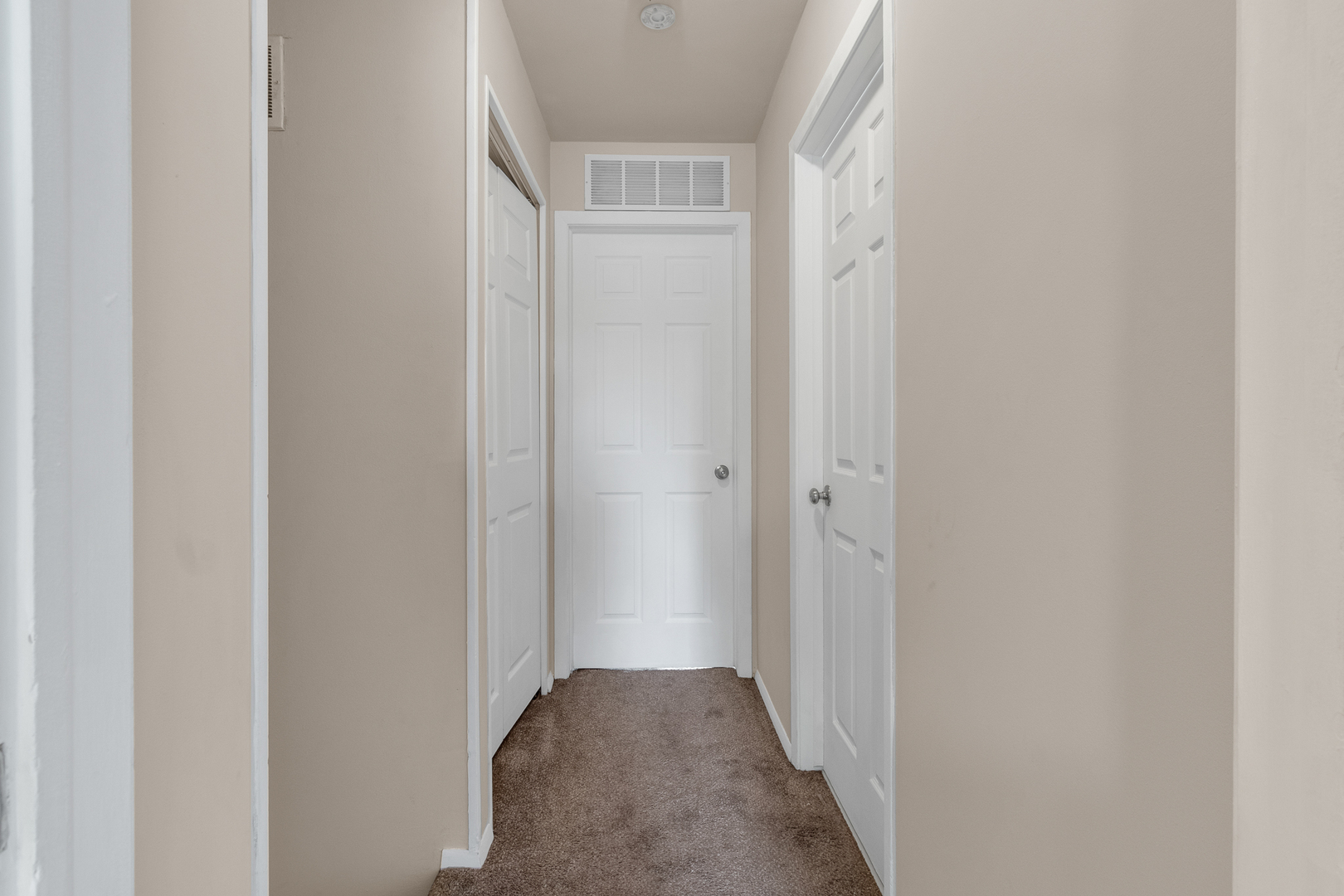 614 Kamiah Court Carol Stream, IL 60188 - Photo 15 of 30 a view of a hallway with wooden floor