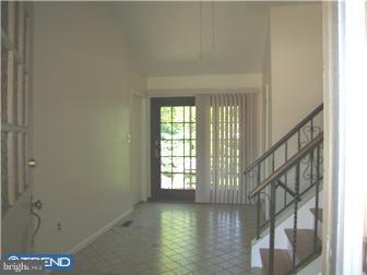 32 Elmgate Road Marlton, NJ 08053 - Photo 2 of 12 Foyer