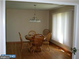 32 Elmgate Road Marlton, NJ 08053 - Photo 4 of 12 Dining Room