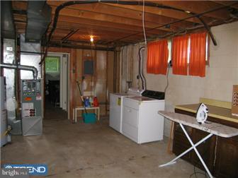 32 Elmgate Road Marlton, NJ 08053 - Photo 10 of 12 Laundry Room