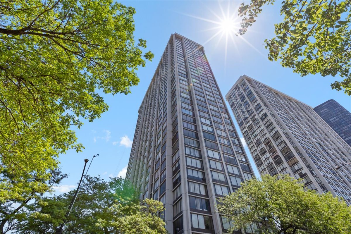 5455 North Sheridan Road, Unit 3106 Chicago, IL 60640 - Photo 1 of 12