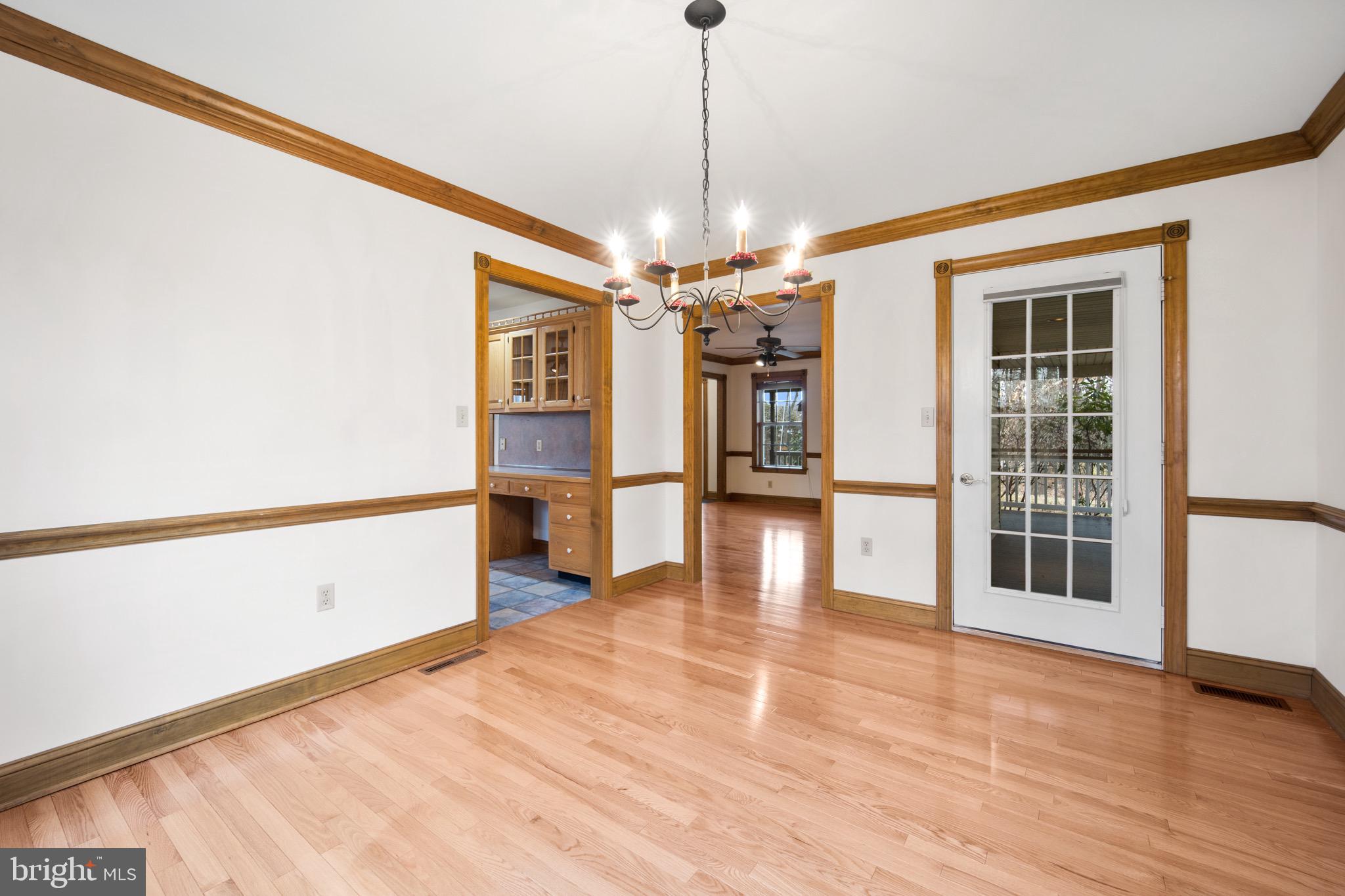735 Creamery Road Quakertown, PA 18951 - Photo 17 of 46 Dining Room