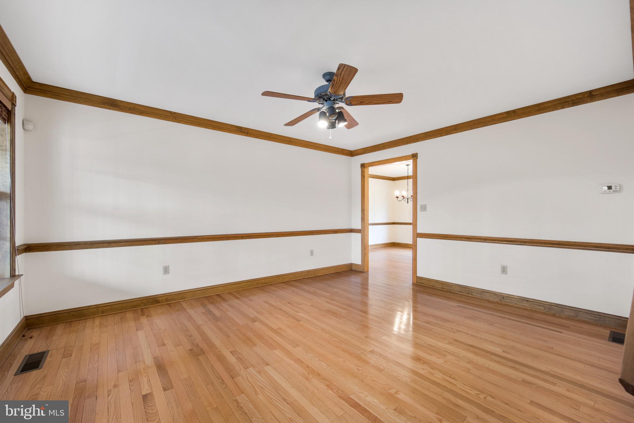 735 Creamery Road Quakertown, PA 18951 - Photo 19 of 46 Living Room