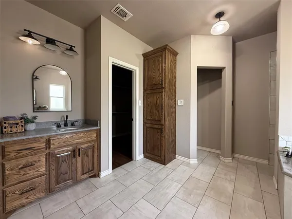 $349,250 | 1556 County Road 4764, Boyd, TX 76023