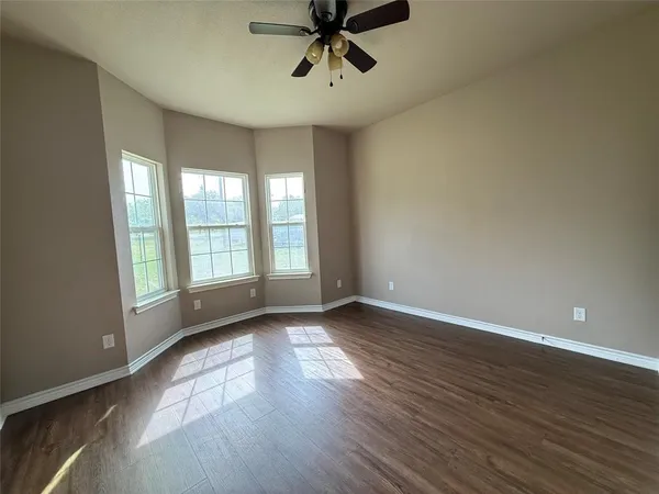 $349,250 | 1556 County Road 4764, Boyd, TX 76023