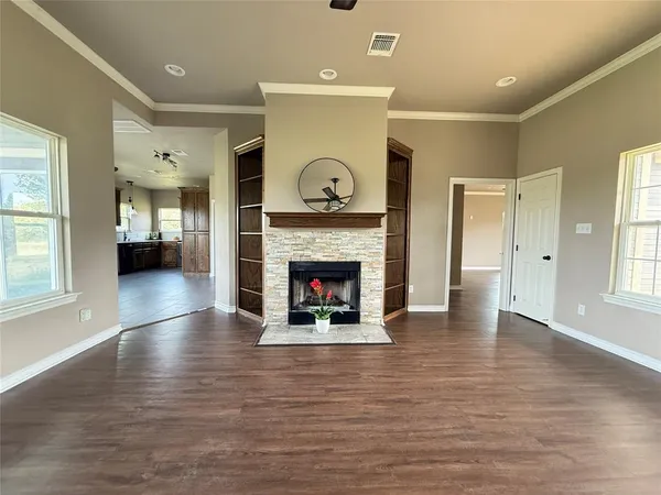 $349,250 | 1556 County Road 4764, Boyd, TX 76023