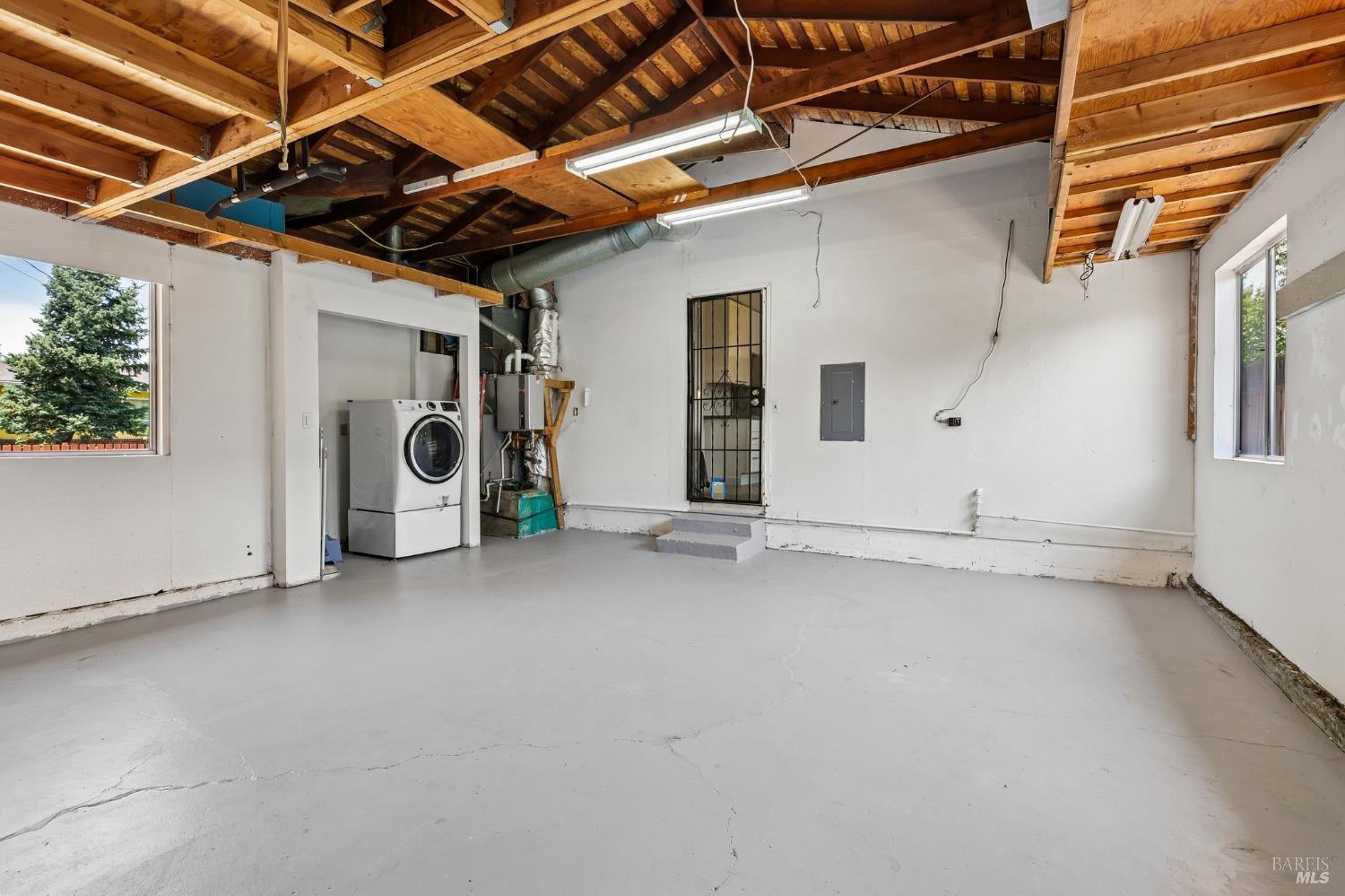 1662 Center Road Novato, CA 94947 - Photo 15 of 32