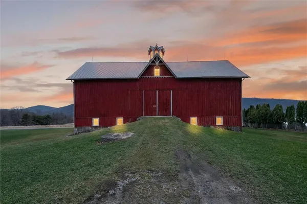 $599,900 | 7023 County Road 12, South Bristol, NY 14512