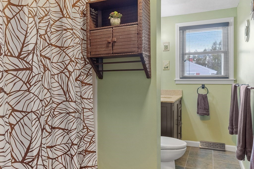 34 Magna Road Methuen, MA 01844 - Photo 16 of 39 Gallery Image 16