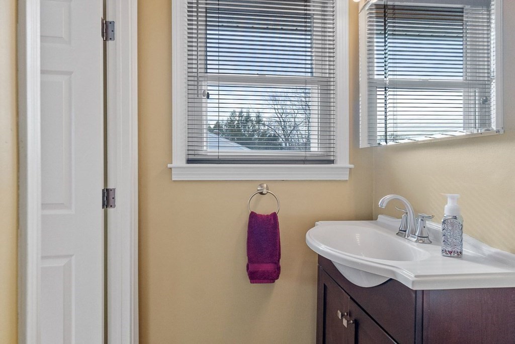 34 Magna Road Methuen, MA 01844 - Photo 21 of 39 Gallery Image 21