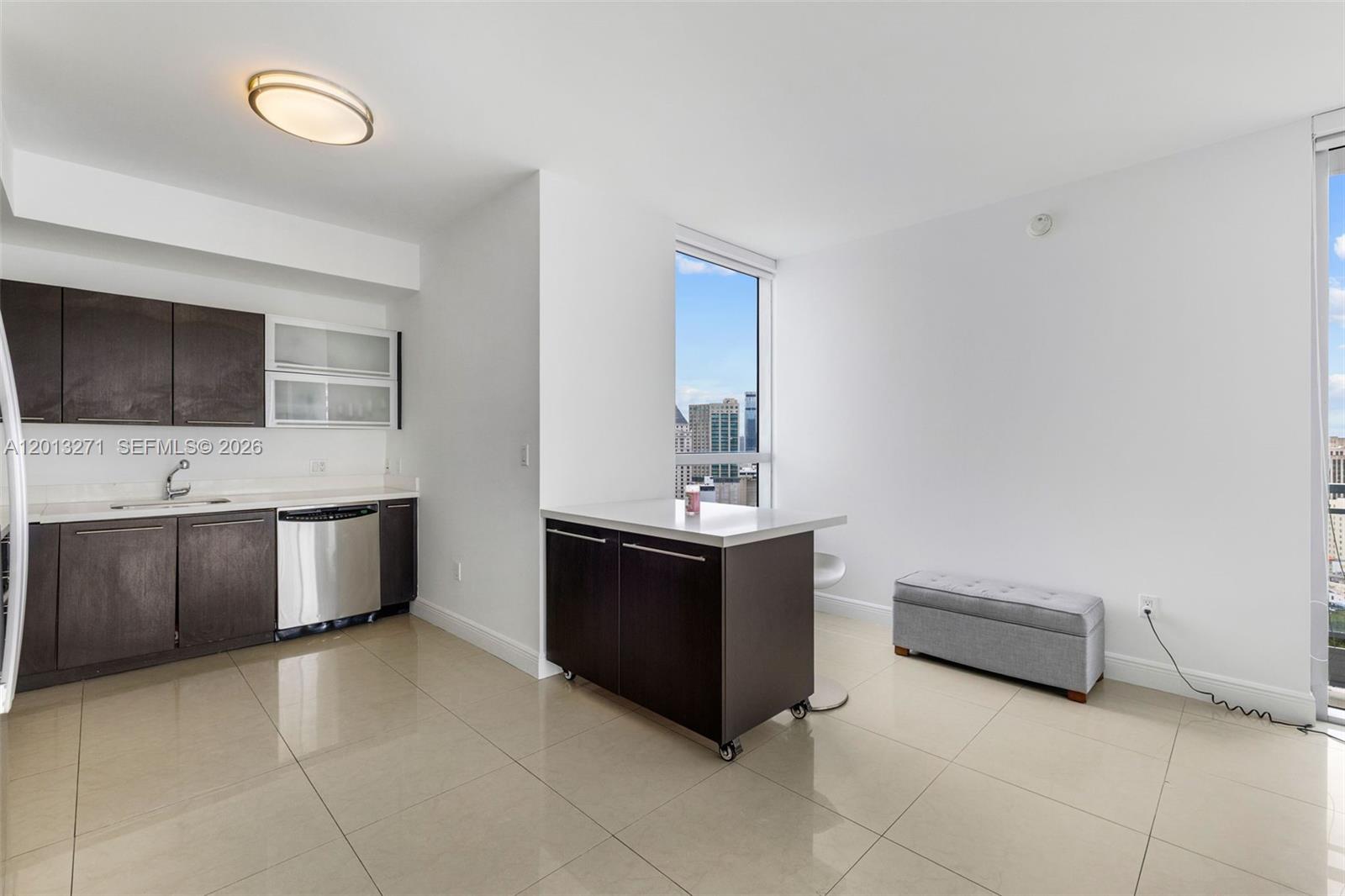 90 Southwest 3rd Street, Unit 2504 Miami, FL 33130 - Photo 2 of 69