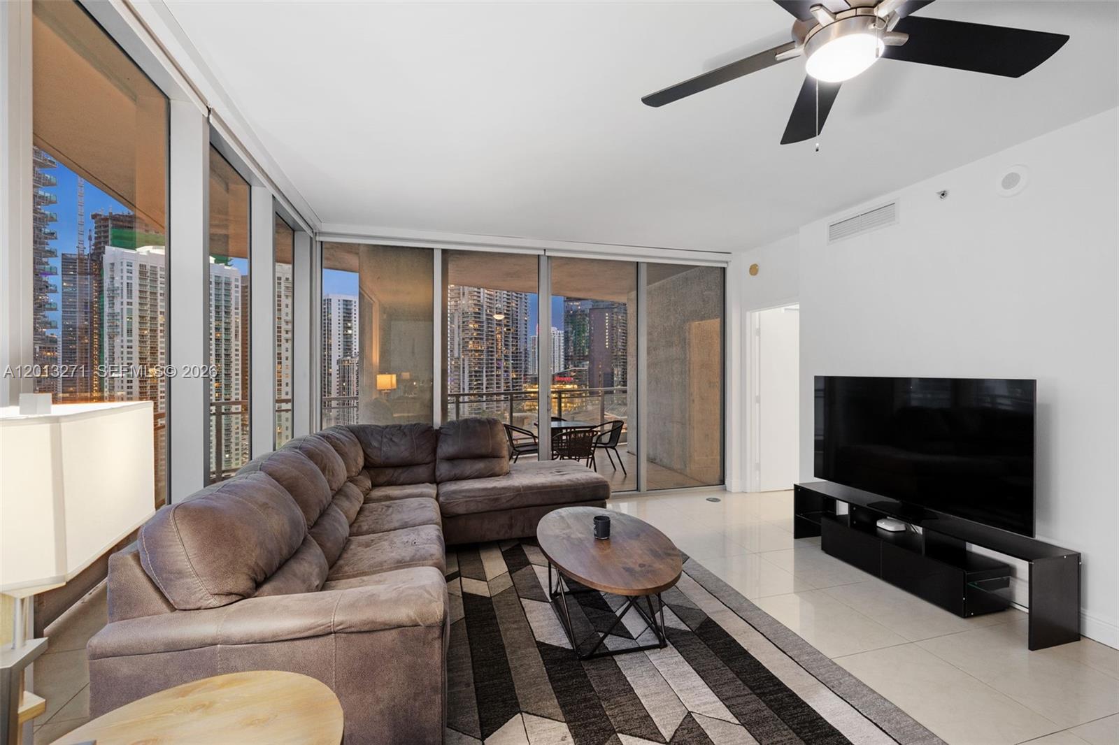 90 Southwest 3rd Street, Unit 2504 Miami, FL 33130 - Photo 27 of 69