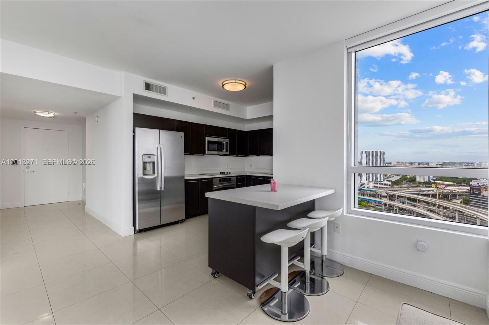 90 Southwest 3rd Street, Unit 2504 Miami, FL 33130 - Photo 3 of 69