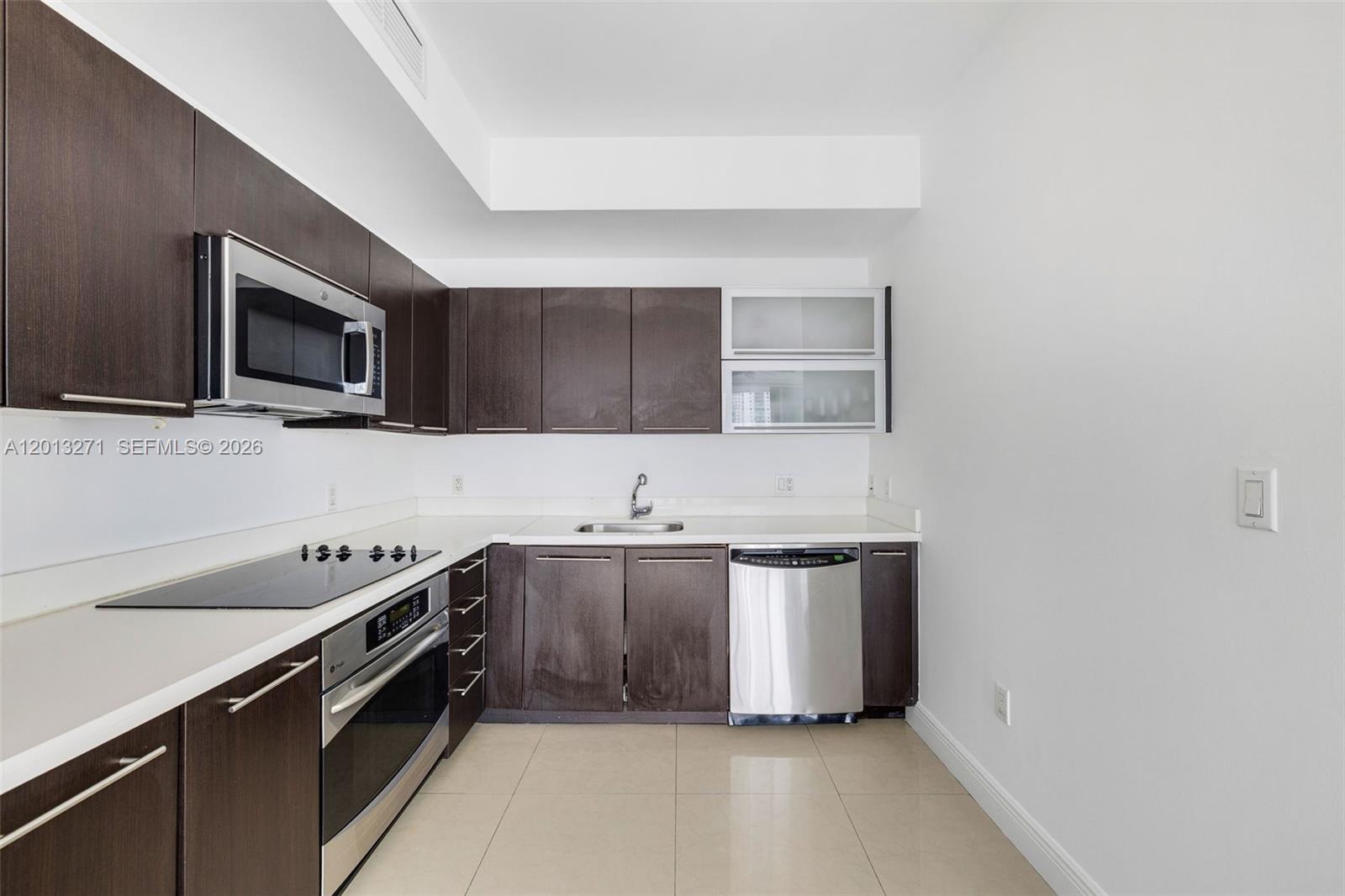 90 Southwest 3rd Street, Unit 2504 Miami, FL 33130 - Photo 4 of 69