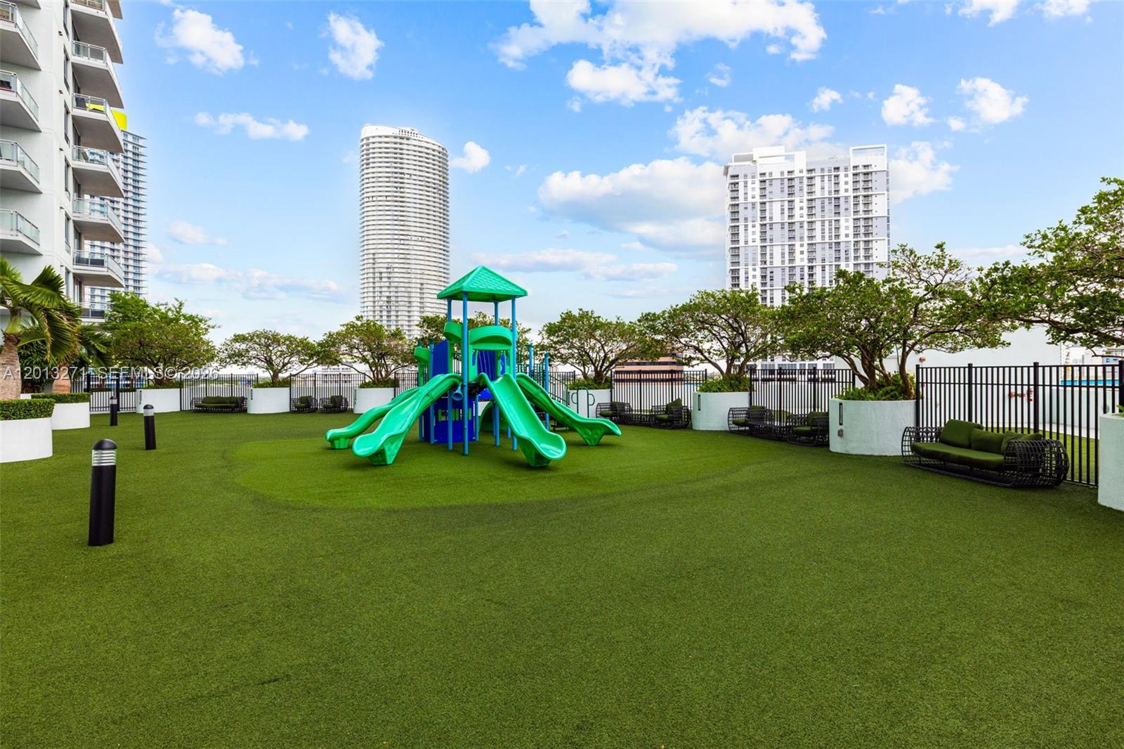 90 Southwest 3rd Street, Unit 2504 Miami, FL 33130 - Photo 61 of 69