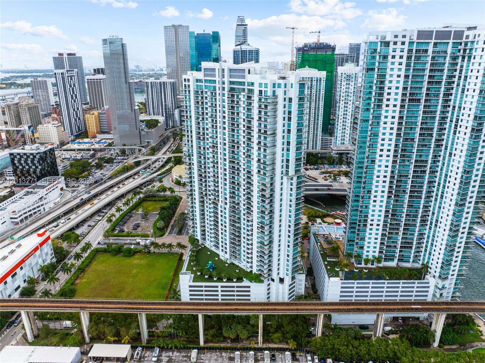 90 Southwest 3rd Street, Unit 2504 Miami, FL 33130 - Photo 66 of 69