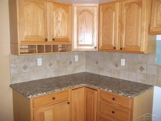 2144 North Graham Road Freeland, MI 48623 - Photo 5 of 36