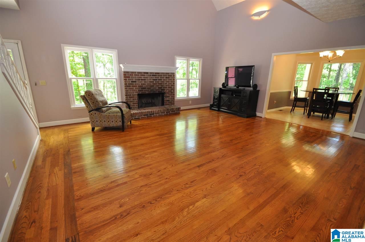209 Chestnut Circle Alabaster, AL 35007 - Photo 2 of 13