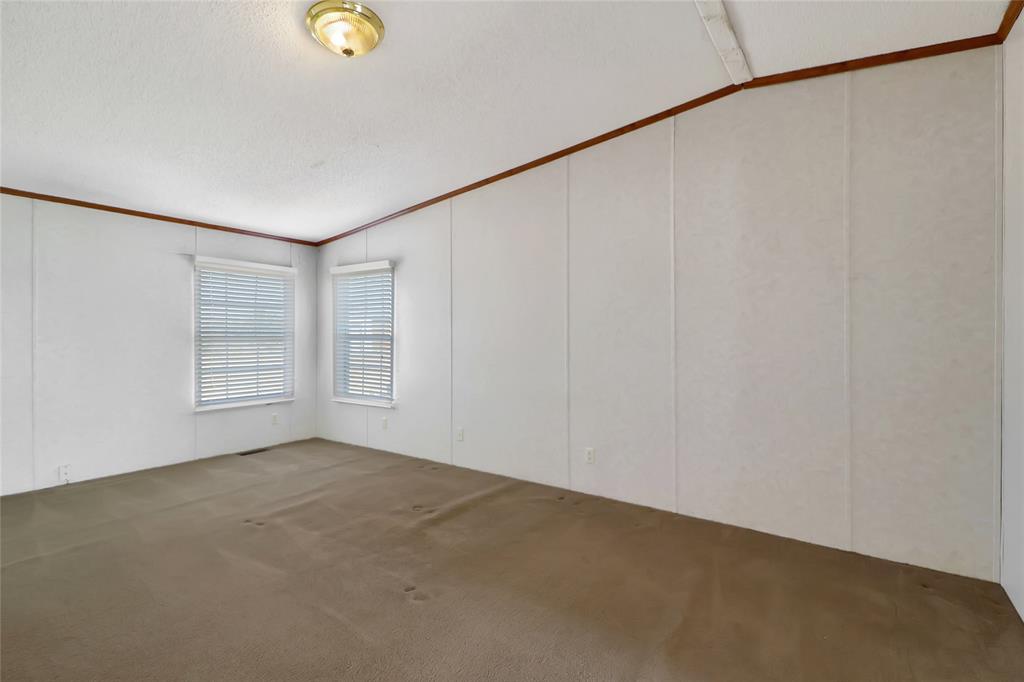 12981 Heather Brook Road Justin, TX 76247 - Photo 13 of 29 Gallery Image 13