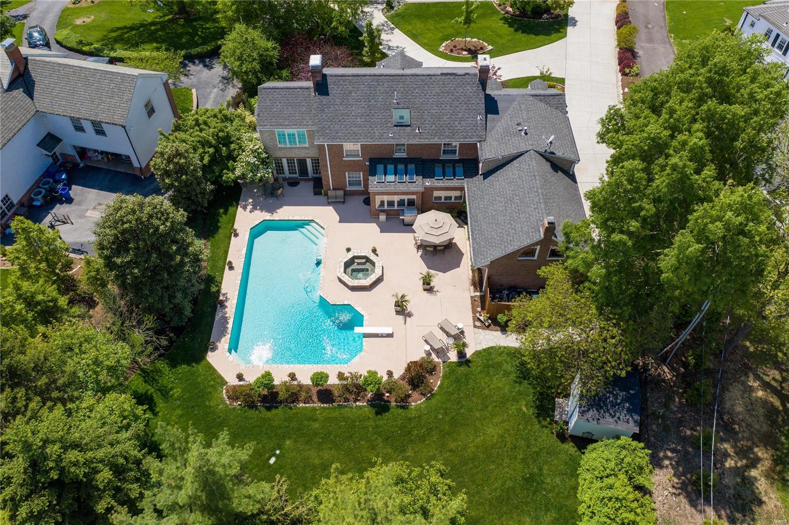 6 Ridgetop Drive St. Louis, MO 63117 - Photo 37 of 38 Gallery Image 37