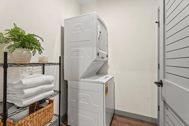 a view of hallway with washer and dryer