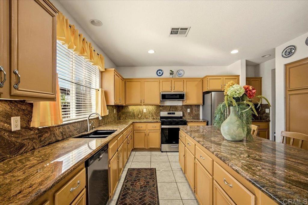 1121 Midnight Way Oceanside, CA 92057 - Photo 24 of 54