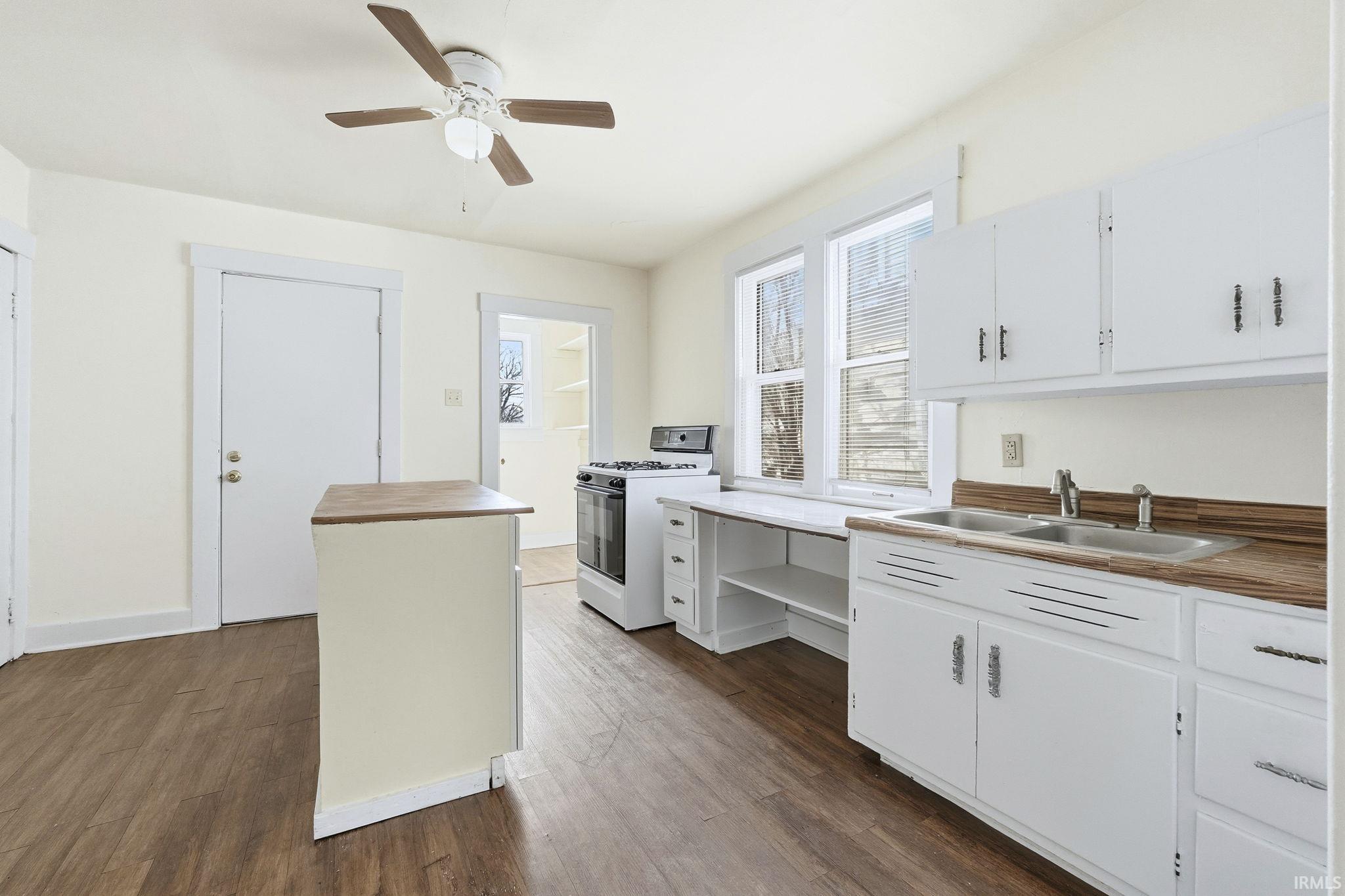 533 Irene Avenue Fort Wayne, IN 46808 - Photo 13 of 36