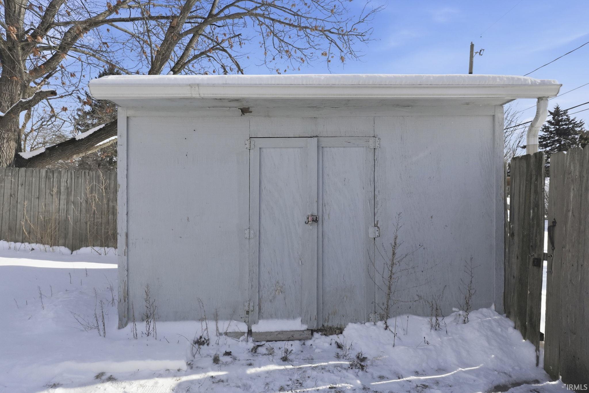 533 Irene Avenue Fort Wayne, IN 46808 - Photo 33 of 36