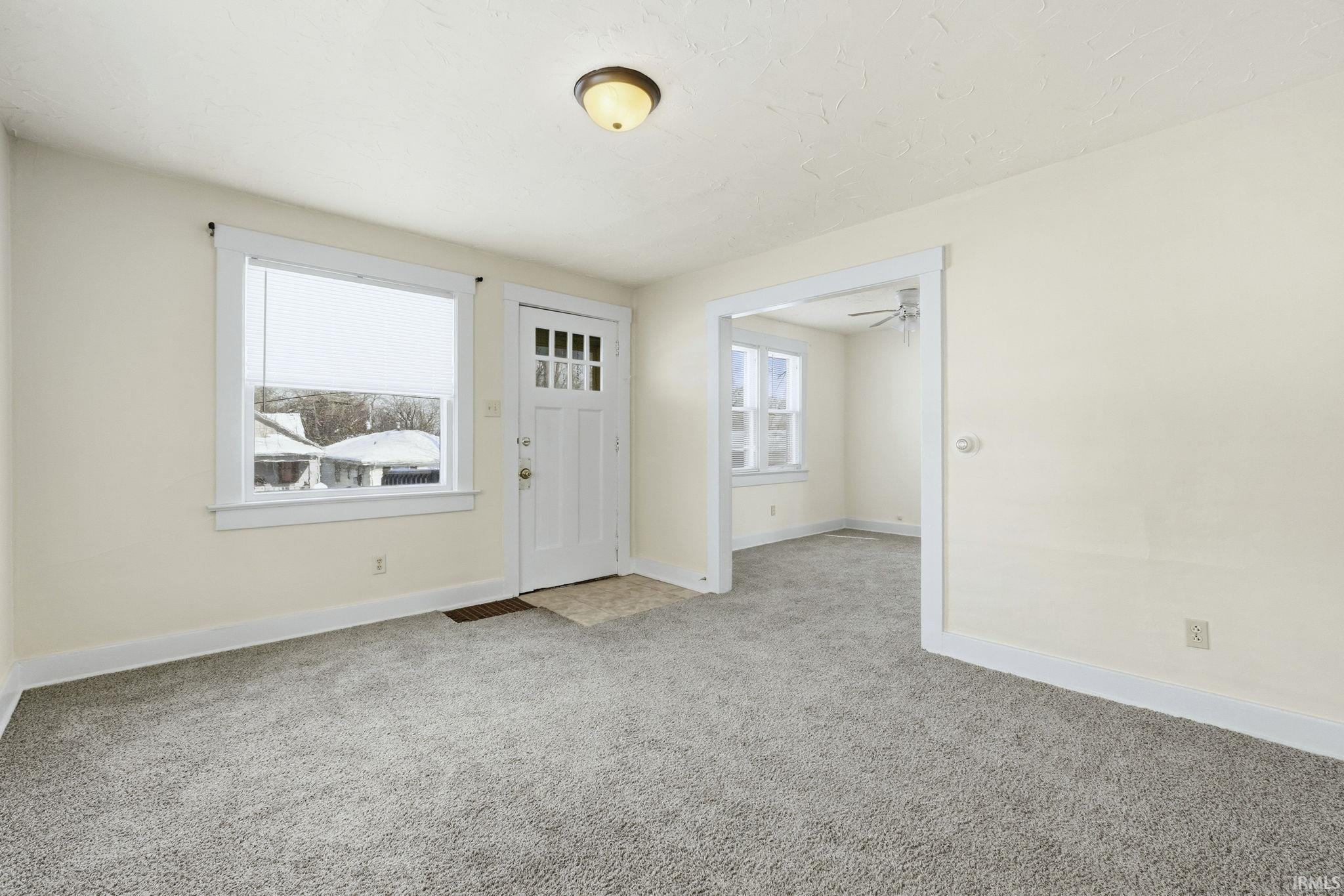 533 Irene Avenue Fort Wayne, IN 46808 - Photo 7 of 36