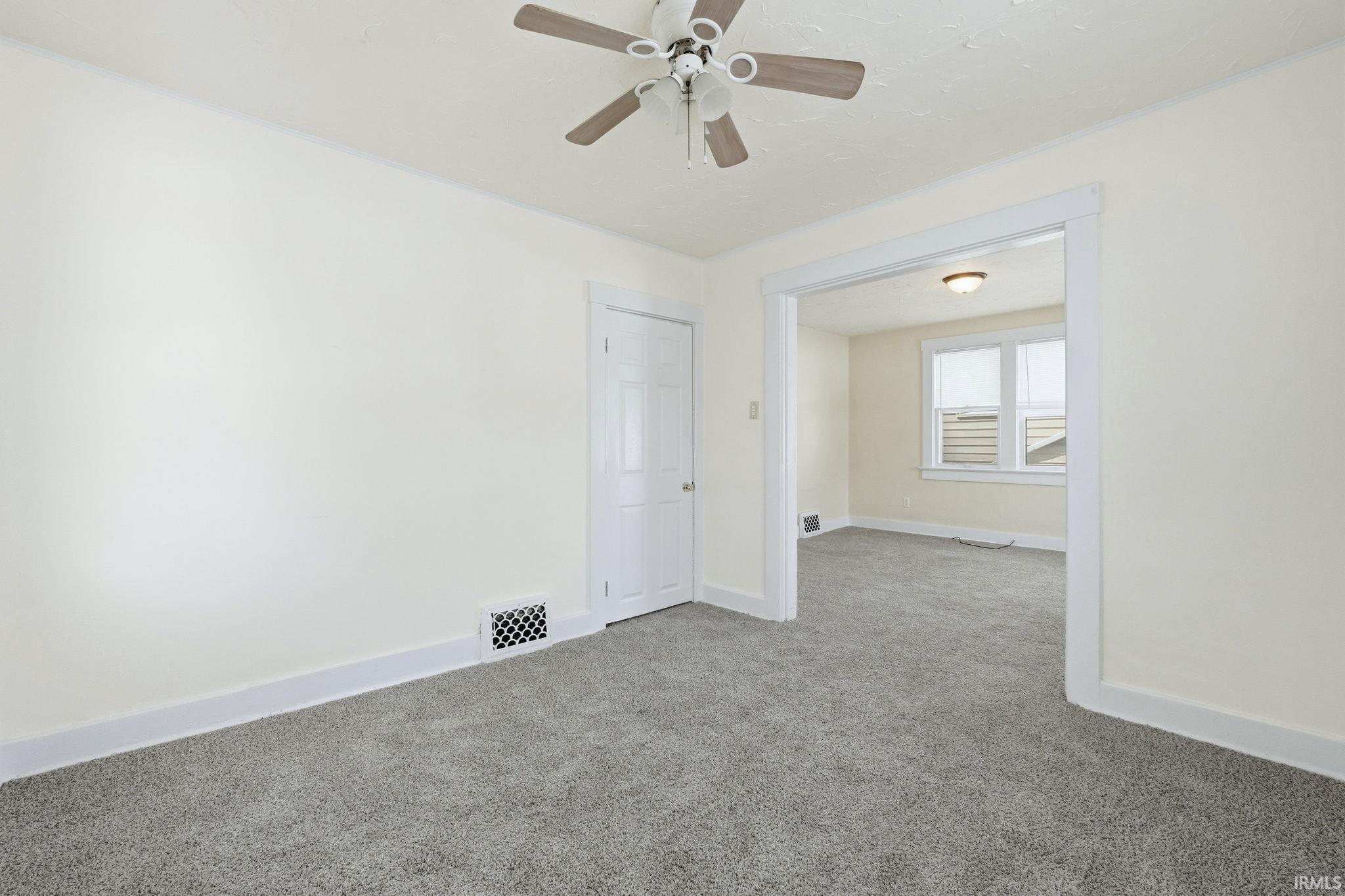 533 Irene Avenue Fort Wayne, IN 46808 - Photo 9 of 36