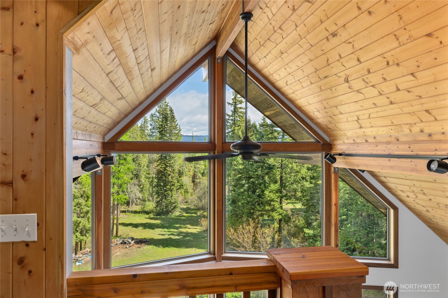 6166 Westside Road Cle Elum, WA 98922 - Photo 15 of 33